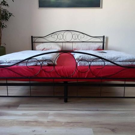 פוזנן Hostel Awangarda מראה חיצוני תמונה