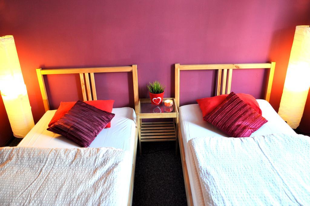 פוזנן Hostel Awangarda חדר תמונה