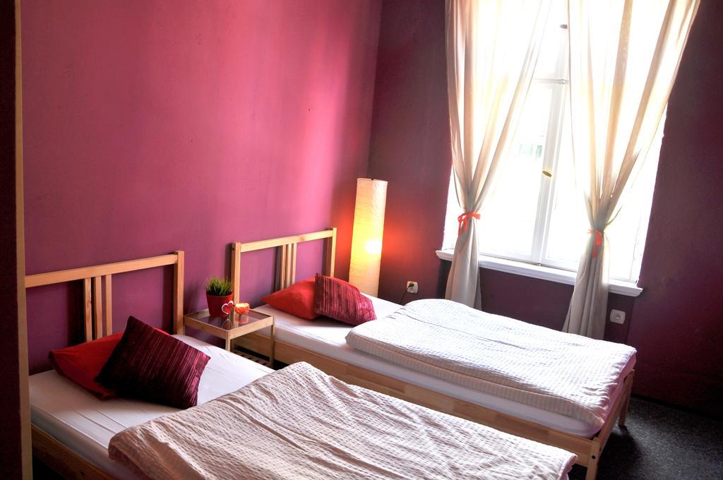 פוזנן Hostel Awangarda חדר תמונה