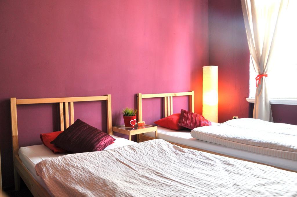 פוזנן Hostel Awangarda חדר תמונה