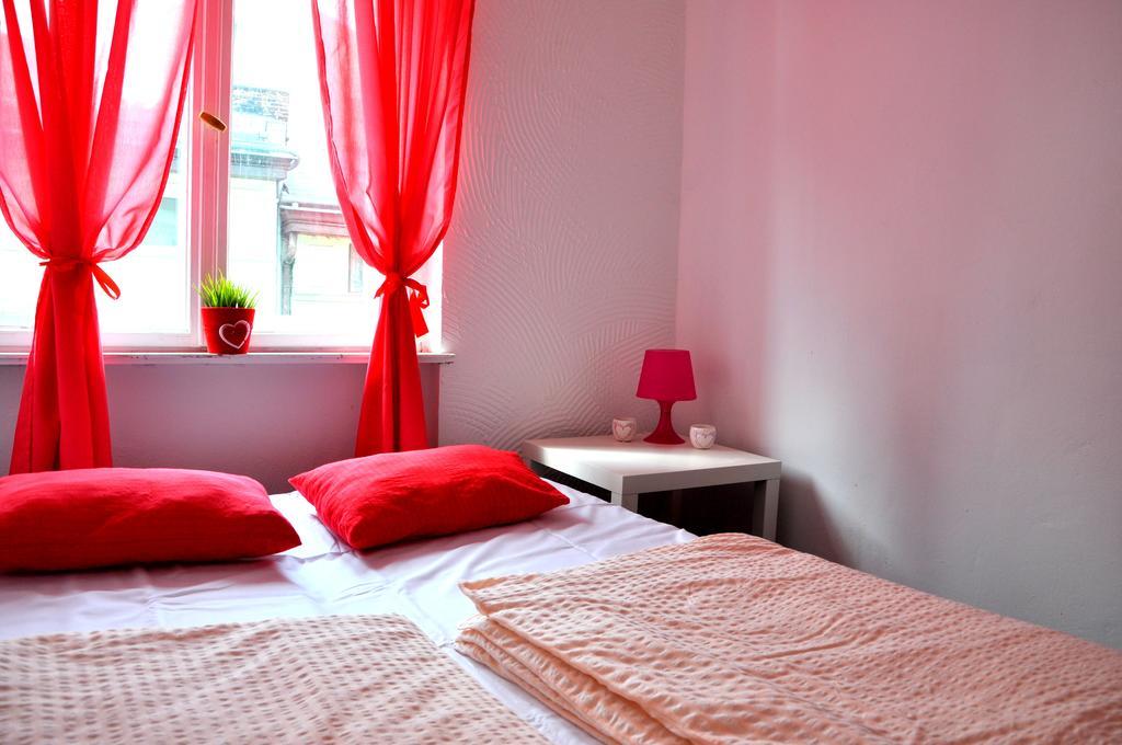 פוזנן Hostel Awangarda חדר תמונה