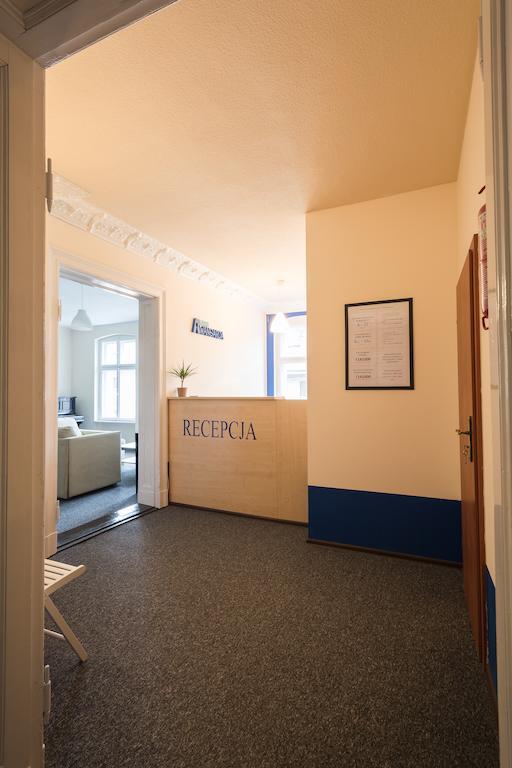פוזנן Hostel Awangarda מראה חיצוני תמונה