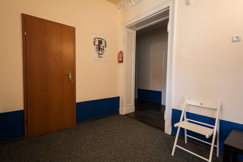 פוזנן Hostel Awangarda מראה חיצוני תמונה