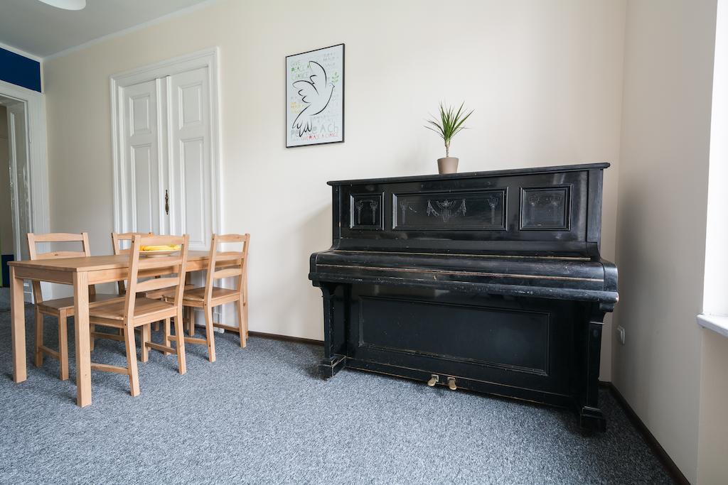 פוזנן Hostel Awangarda מראה חיצוני תמונה