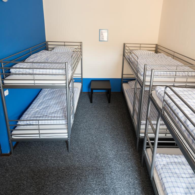 פוזנן Hostel Awangarda מראה חיצוני תמונה