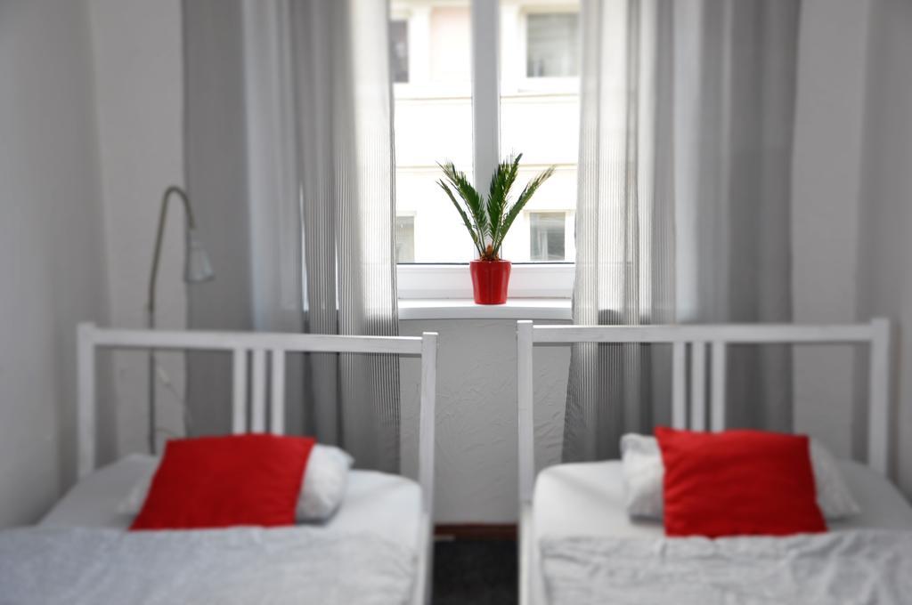 פוזנן Hostel Awangarda מראה חיצוני תמונה