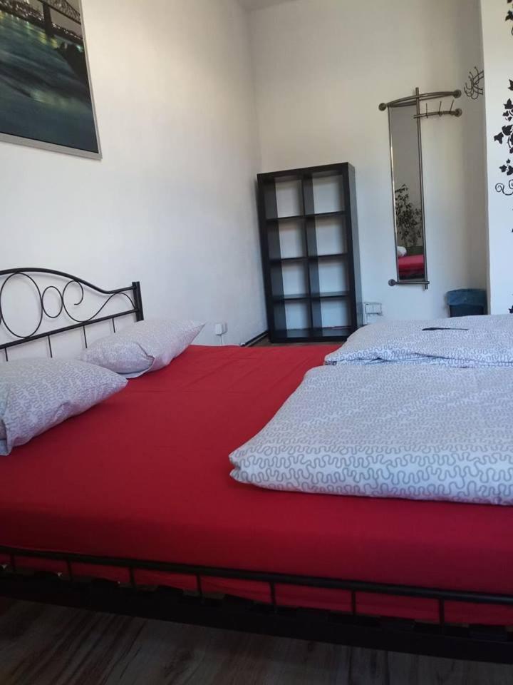 פוזנן Hostel Awangarda מראה חיצוני תמונה